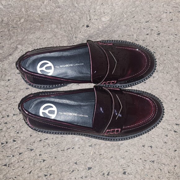 THE WISHBONE COLLECTION-Burgundy Patent Leather Penny Loafers-Sz 6.5-Near Mint - Picture 7 of 8